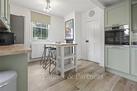 1 bedroom detached house to rent, New London Road, Essex CM2