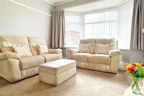 2 bedroom townhouse for sale, Kings Road, Ashton-under-Lyne, Greater Manchester, OL6