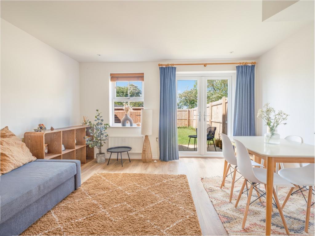 House in Newcastle Upon Tyne - View 2