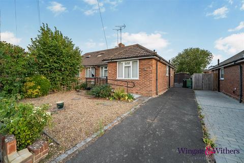 undefined, Foxlake Road, Byfleet