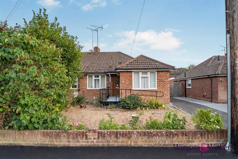 undefined, Foxlake Road, Byfleet