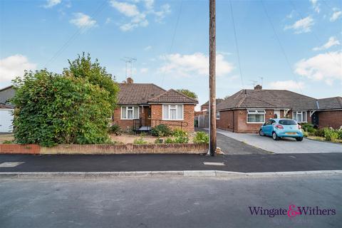 undefined, Foxlake Road, Byfleet