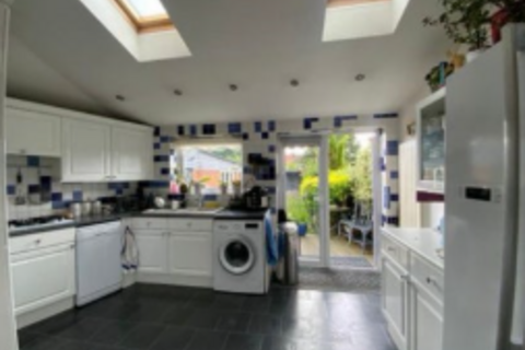 1 bedroom in a house share to rent, South End Road, Hornchurch RM12
