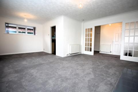 3 bedroom bungalow to rent, Fontwell Close, Maidenhead, Berkshire