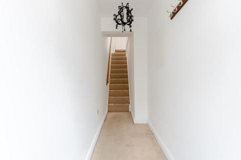 2 bedroom flat to rent, Springfield Avenue, Bristol BS7