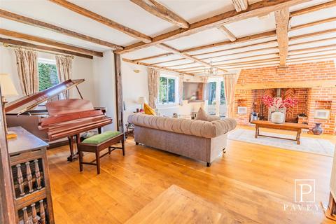 5 bedroom detached house for sale, Little Clacton Road, Great Holland, Frinton-On-Sea