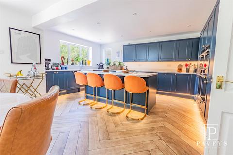 5 bedroom detached house for sale, Little Clacton Road, Great Holland, Frinton-On-Sea