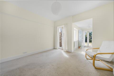 2 bedroom terraced house for sale, Sunnyside Road, Teddington
