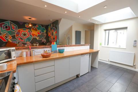 9 bedroom house to rent, Halland Road, Brighton BN2