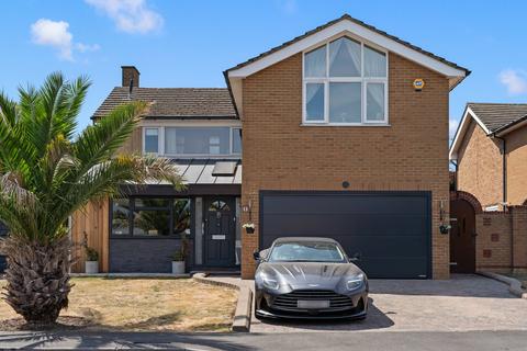 5 bedroom detached house for sale, Cleveland Gardens, Worcester Park KT4