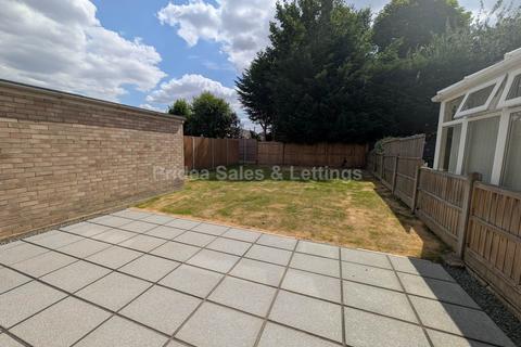 3 bedroom semi-detached house to rent, Boswell Grove, Lincoln