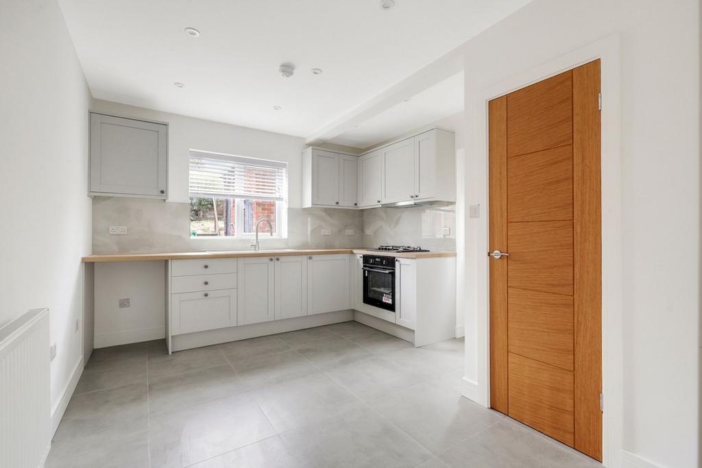 House in Nottingham, New Basford - View 2