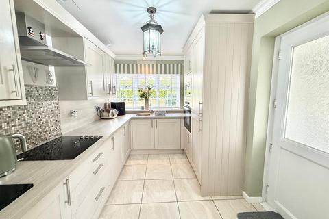 2 bedroom detached bungalow for sale, Cenarth Drive, Aberdare CF44