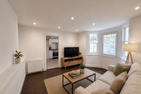 2 bedroom flat to rent, Cubitt Terrace, London