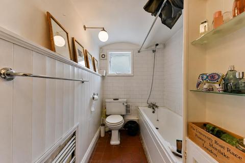 2 bedroom flat to rent, Cubitt Terrace, London