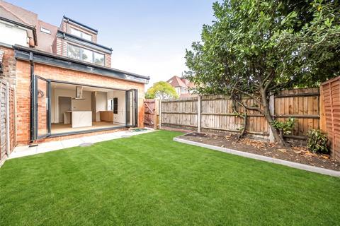 3 bedroom end of terrace house for sale, Hathaway Gardens, London