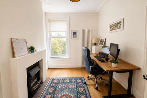 3 bedroom house to rent, Lyndhurst Road, Worthing