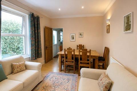 3 bedroom house to rent, Lyndhurst Road, Worthing