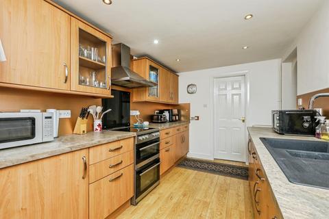 4 bedroom cottage for sale, Coronation Terrace, Dunham-On-Trent, Newark