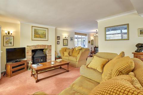 5 bedroom detached house for sale, Biddenden Road, St. Michaels