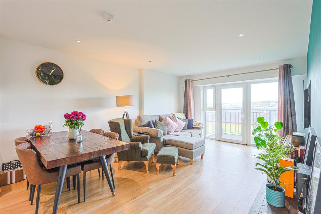 Apartment in Colindale - View 3