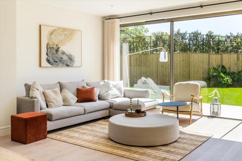 5 bedroom terraced house to rent, Coombe Lane West, Kingston upon Thames KT2