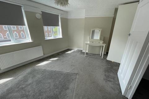2 bedroom apartment to rent, Church Road, Ashford TW15