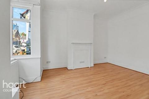 3 bedroom terraced house for sale, Annesley Avenue, NW9