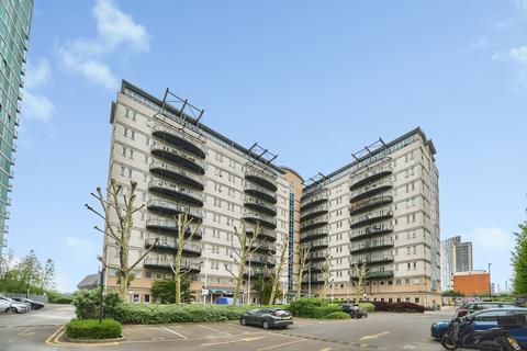 2 bedroom flat for sale, High Street, London, E15