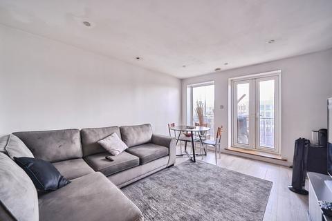 2 bedroom flat for sale, High Street, London, E15