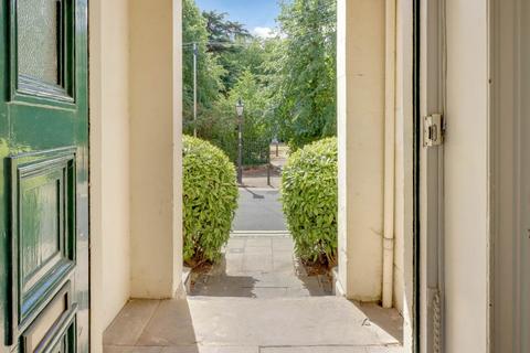 1 bedroom flat for sale, Eldon Square, Reading