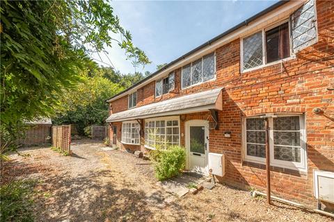 2 bedroom semi-detached house for sale, Middlebridge Street, Romsey, Hampshire