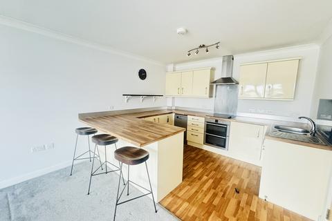 2 bedroom apartment to rent, River Walk, Penarth, CF64