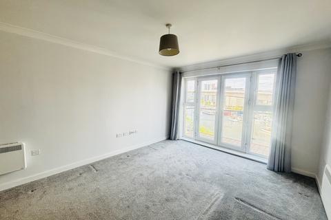 2 bedroom apartment to rent, River Walk, Penarth, CF64