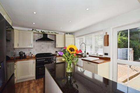 3 bedroom semi-detached house for sale, The Parade, Fleckney, Leicestershire, LE8
