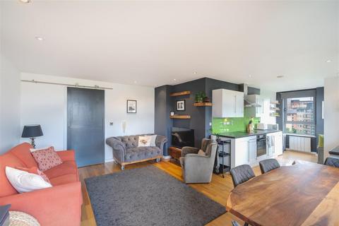 2 bedroom apartment for sale, Gotts Road, Leeds LS12