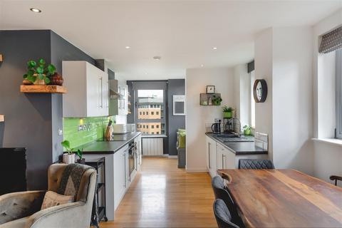 2 bedroom apartment for sale, Gotts Road, Leeds LS12