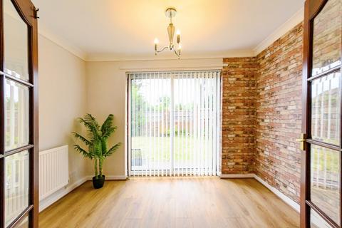 4 bedroom detached house for sale, Saltram Close, Manchester M26