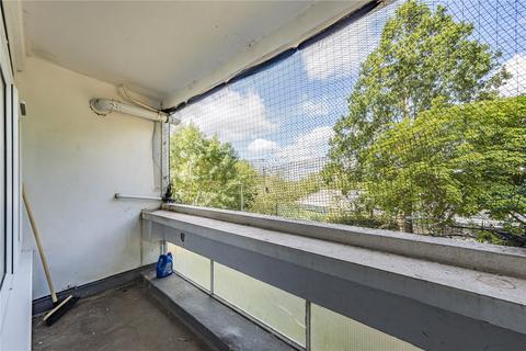 1 bedroom apartment for sale, Allenford House, Tangley Grove, London, SW15