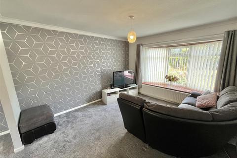 3 bedroom link detached house for sale, Pennine Road, Glossop