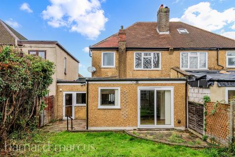 3 bedroom house to rent, Somerset Close, NEW MALDEN