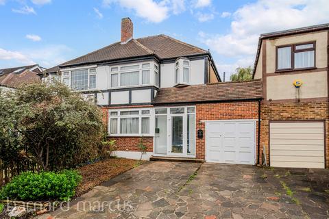 3 bedroom house to rent, Somerset Close, NEW MALDEN