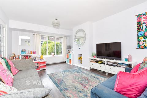 3 bedroom semi-detached house for sale, Firs Close, Aylesford ME20