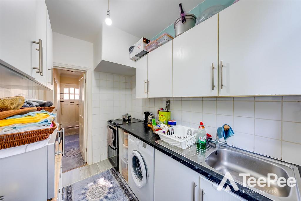 Utility room, utility