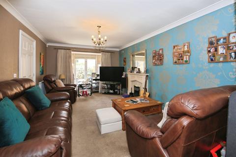 4 bedroom detached house for sale, Westminster Gardens, Eye, Peterborough