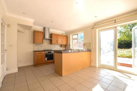 3 bedroom terraced house to rent, Kingsley Road, Harrow, HA2