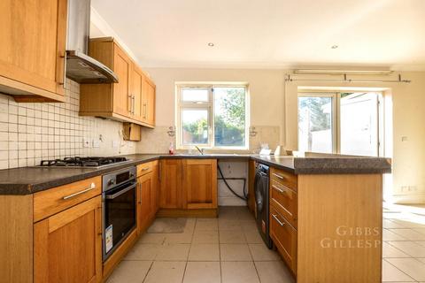 3 bedroom terraced house to rent, Kingsley Road, Harrow, HA2