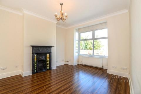 3 bedroom terraced house to rent, Kingsley Road, Harrow, HA2