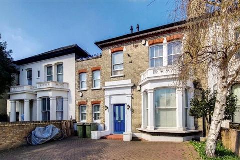 Castelnau, Barnes, London, SW13