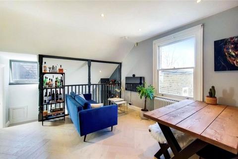 Castelnau, Barnes, London, SW13
